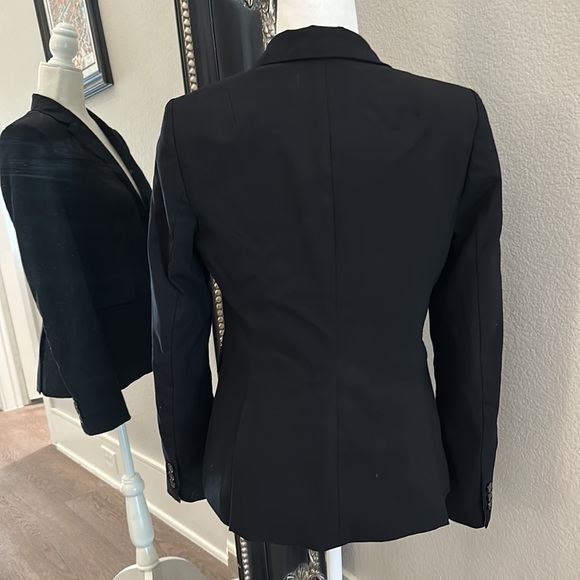 Banana Republic Black Wool Suit Jacket Stretch Size 8 Fully Lined Two Button - Picture 4 of 8